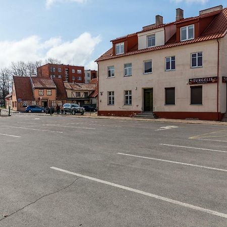 Compact Apartment Near Food Market In The Oldtown Plus Free Parking Klaipėda Buitenkant foto