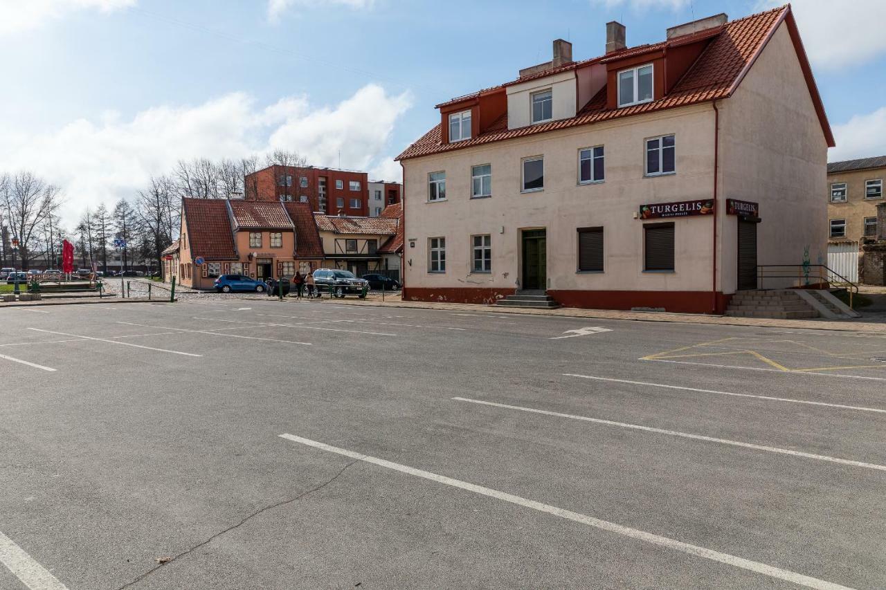 Compact Apartment Near Food Market In The Oldtown Plus Free Parking Klaipėda Buitenkant foto